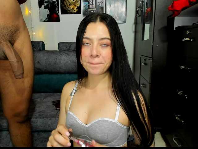 ethan-chloee's BongaCams show and profile