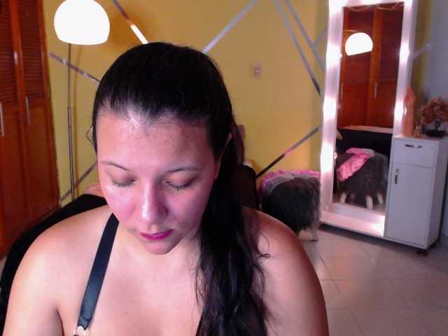 janapop's BongaCams show and profile