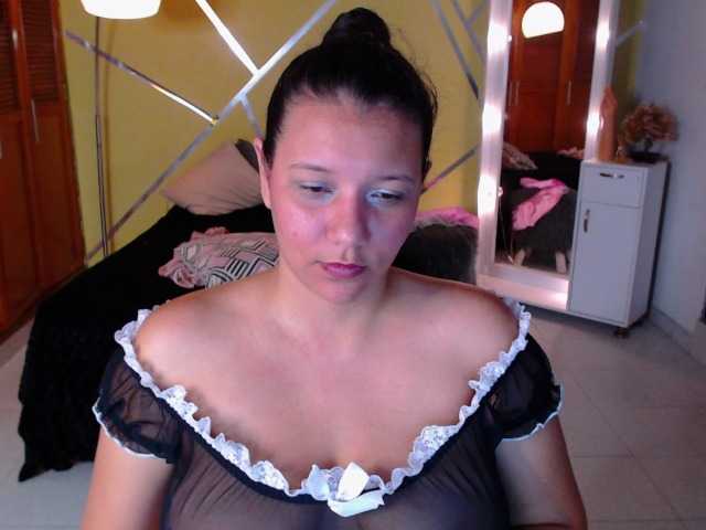 janapop's BongaCams show and profile