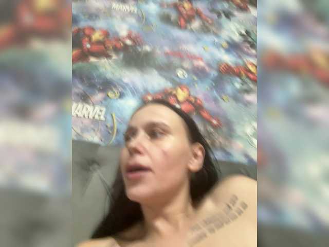 Alexiaqwer – webcam model profile photo