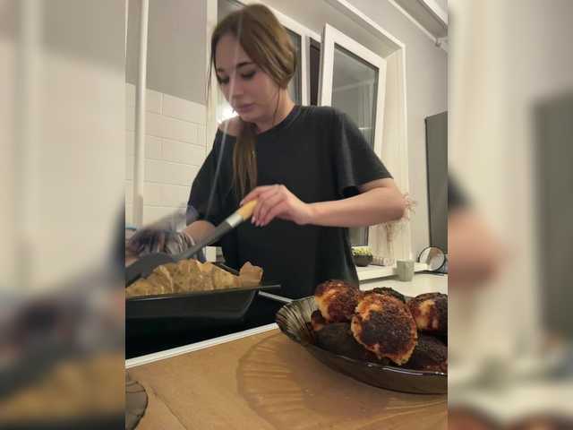 Sofia-Kiss – webcam model profile photo