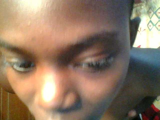 Sweet-petite's BongaCams show and profile