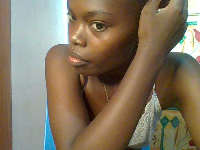 Sweet-petite's BongaCams show and profile