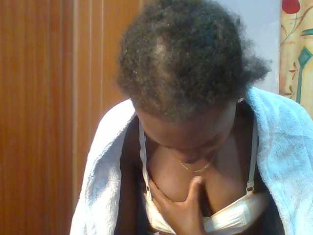 Sweet-petite's BongaCams show and profile