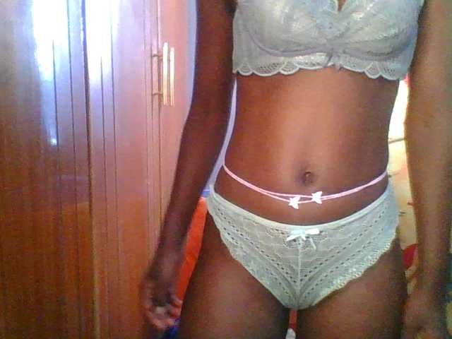 Sweet-petite's BongaCams show and profile