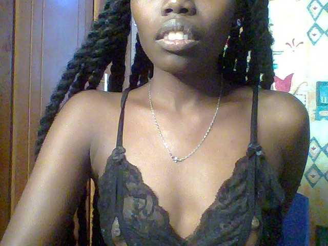 Sweet-petite's BongaCams show and profile