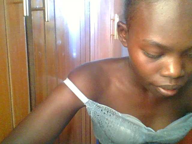 Sweet-petite's BongaCams show and profile