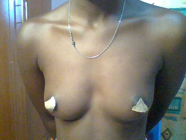 Sweet-petite's BongaCams show and profile