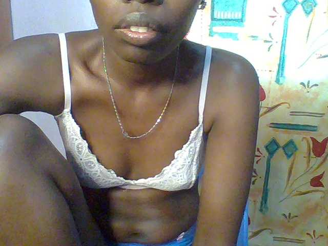 Sweet-petite's BongaCams show and profile