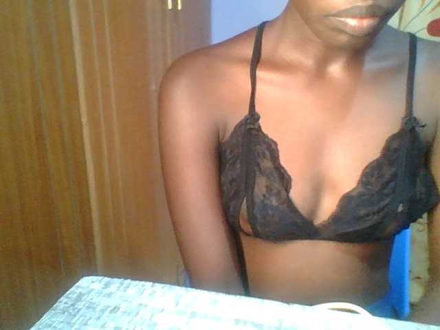 Sweet-petite's BongaCams show and profile