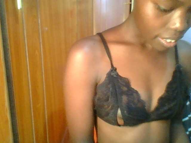 Sweet-petite's BongaCams show and profile