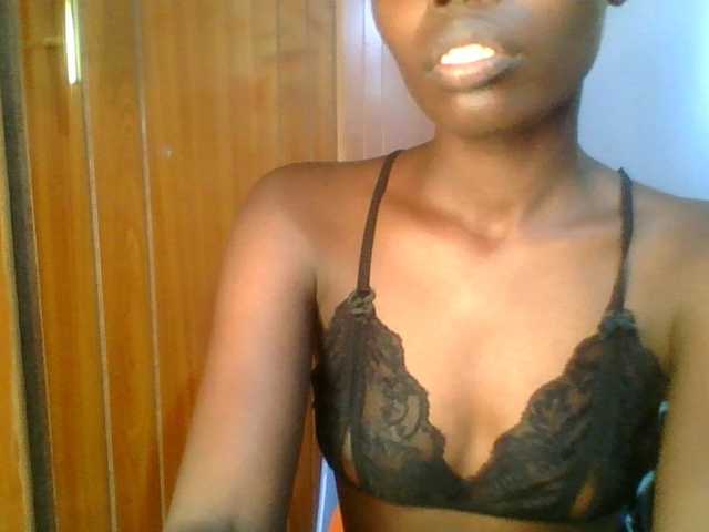 Sweet-petite's BongaCams show and profile