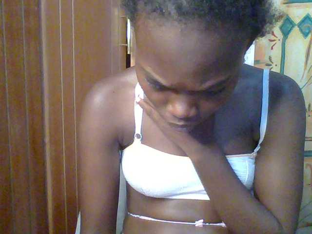 Sweet-petite live cam profile