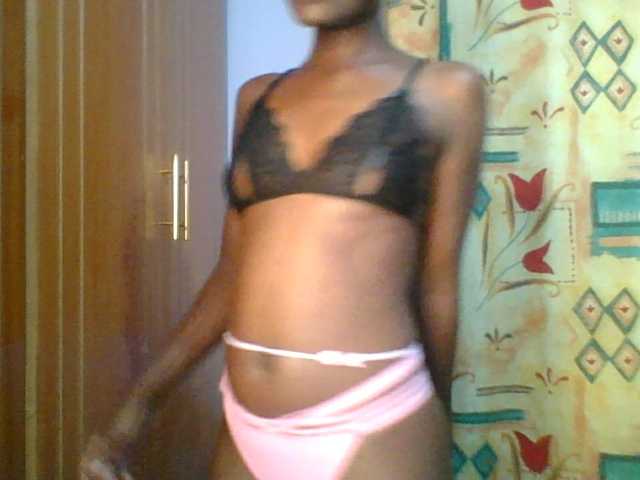 Sweet-petite from BongaCams is Freechat