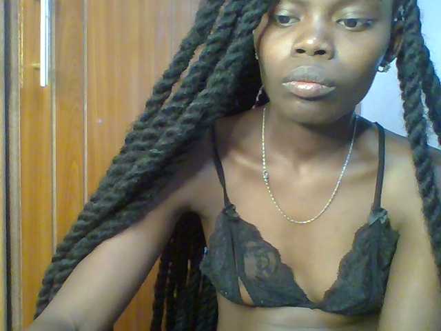 Sweet-petite's BongaCams show and profile