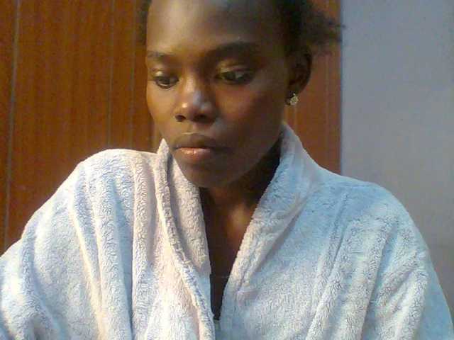 Sweet-petite's BongaCams show and profile