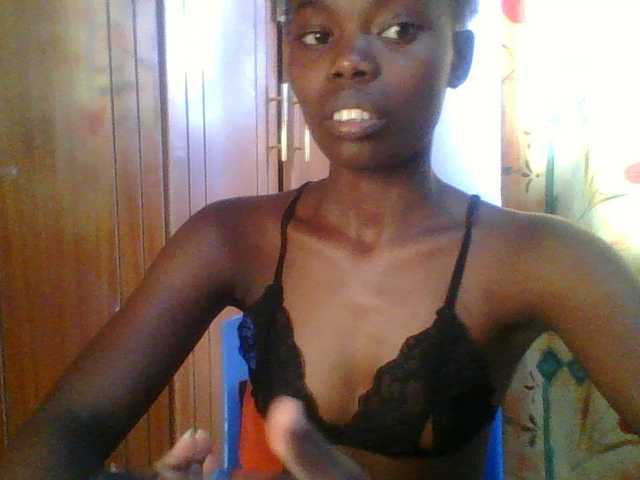 Sweet-petite's BongaCams show and profile