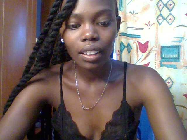 Sweet-petite's BongaCams show and profile