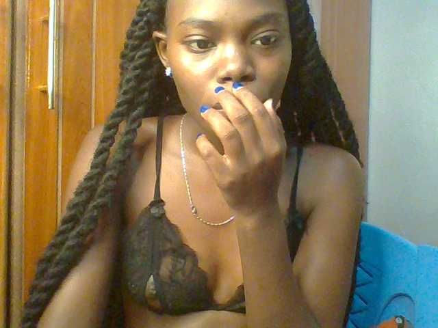 Sweet-petite's BongaCams show and profile