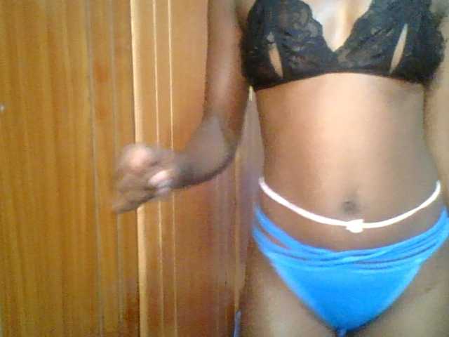 Sweet-petite's BongaCams show and profile