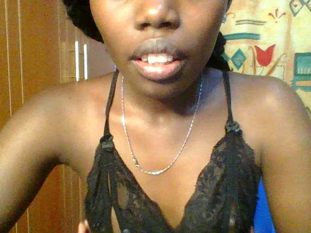 Sweet-petite's BongaCams show and profile