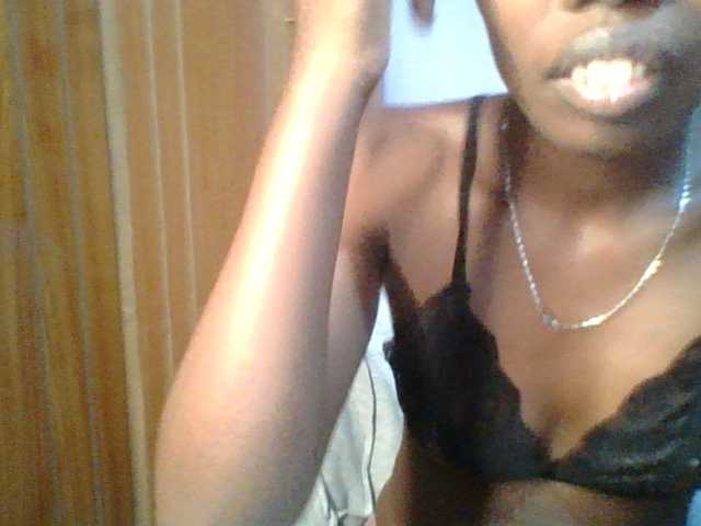 Sweet-petite's BongaCams show and profile