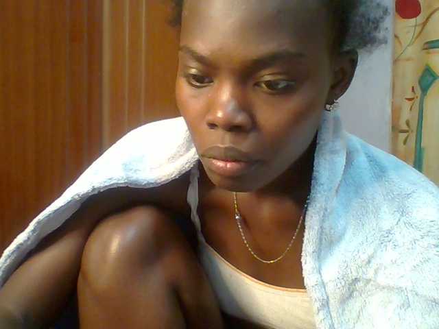 Sweet-petite's BongaCams show and profile