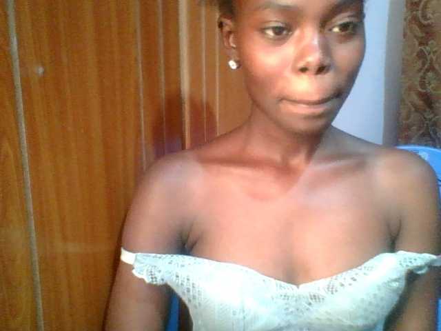 Sweet-petite's BongaCams show and profile