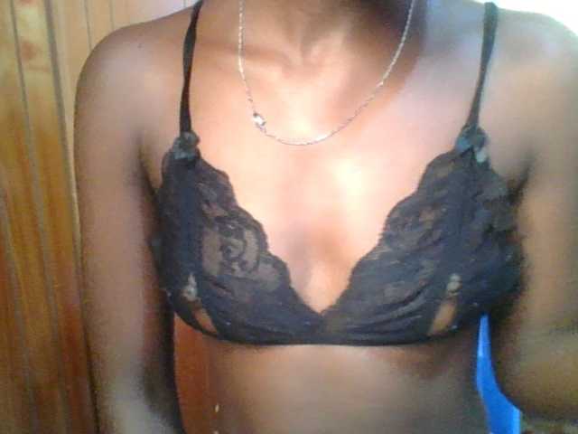 Sweet-petite's BongaCams show and profile