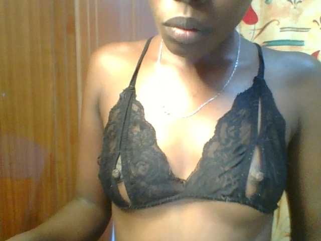 Sweet-petite live cam profile