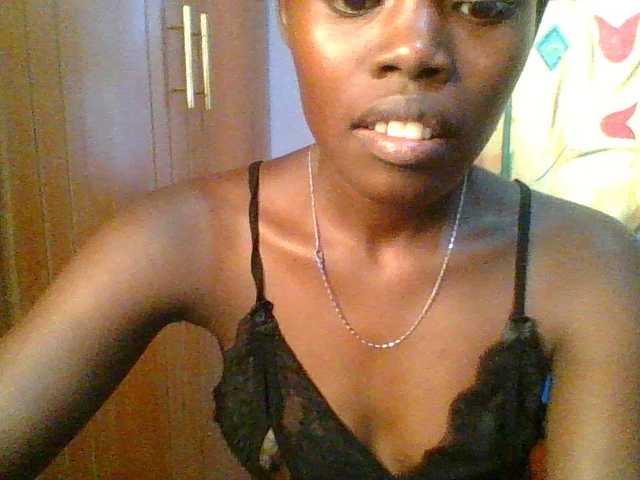 Sweet-petite's BongaCams show and profile