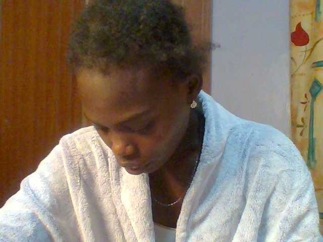 Sweet-petite live cam profile