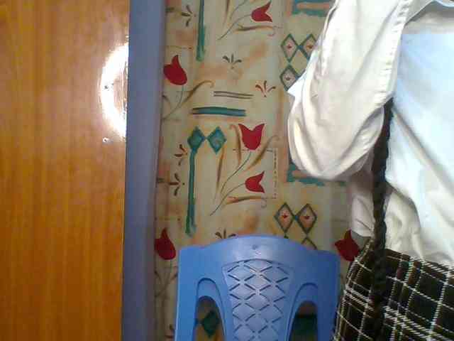 Sweet-petite Sweet-petite