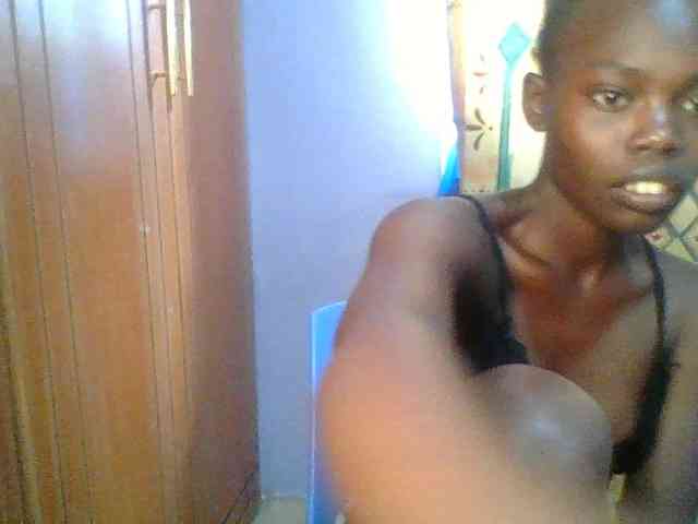 Sweet-petite Sweet-petite