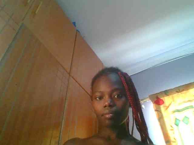 Sweet-petite Sweet-petite