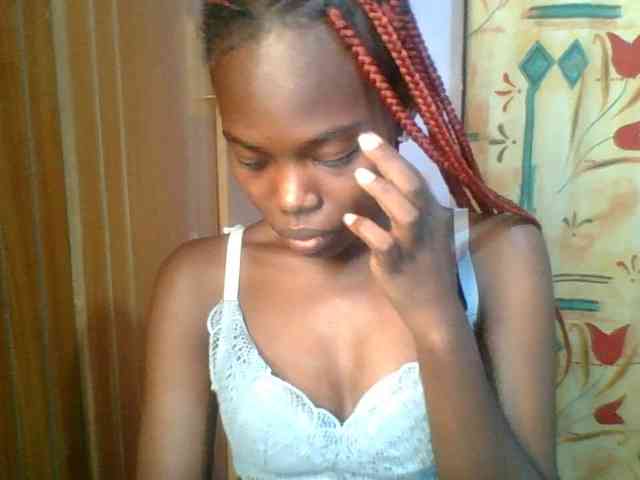 Sweet-petite Sweet-petite