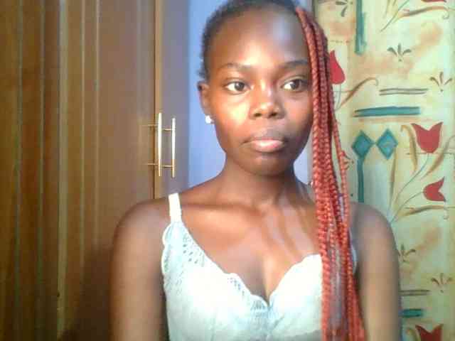 Sweet-petite Sweet-petite