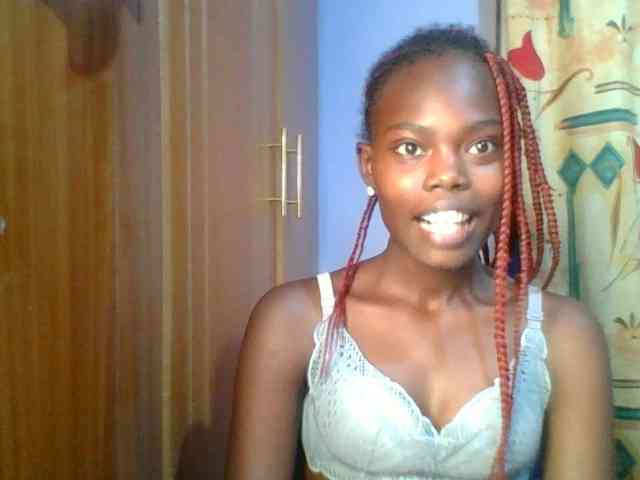 Sweet-petite Sweet-petite