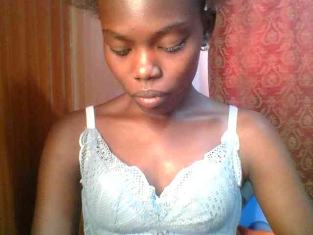 Sweet-petite Sweet-petite