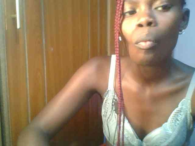 Sweet-petite Sweet-petite