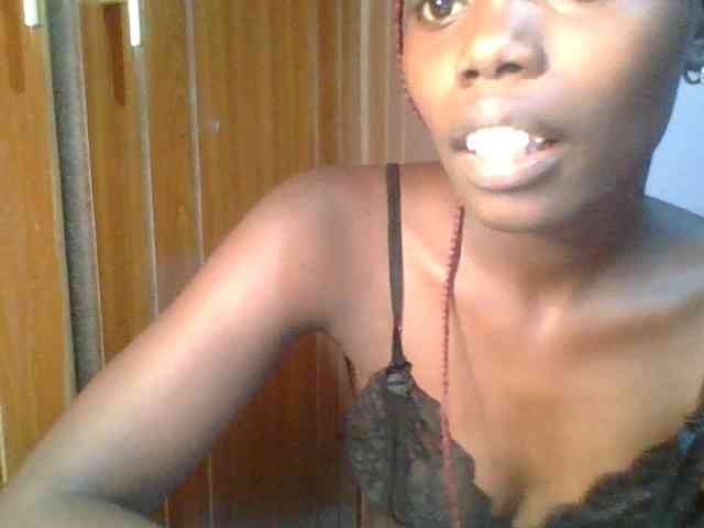 Sweet-petite Sweet-petite