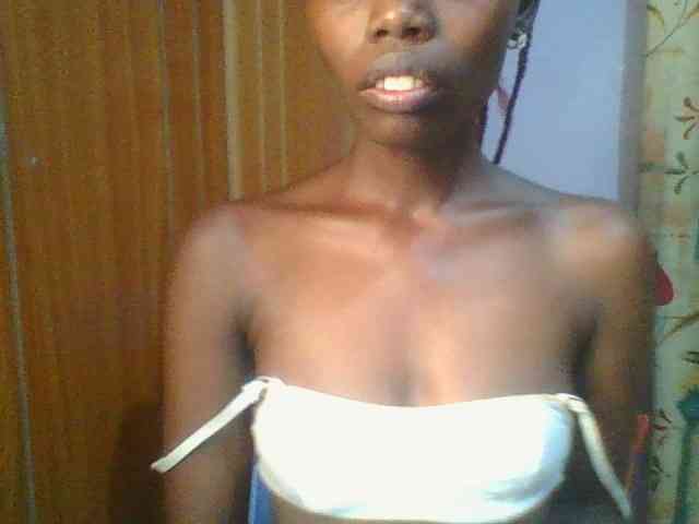 Sweet-petite Sweet-petite