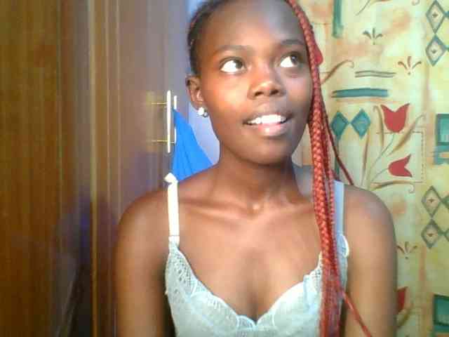 Sweet-petite Sweet-petite