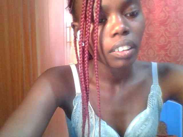 Sweet-petite Sweet-petite