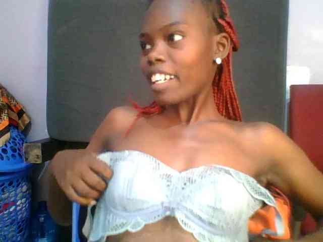 Sweet-petite Sweet-petite