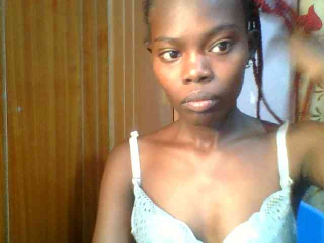 Sweet-petite Sweet-petite