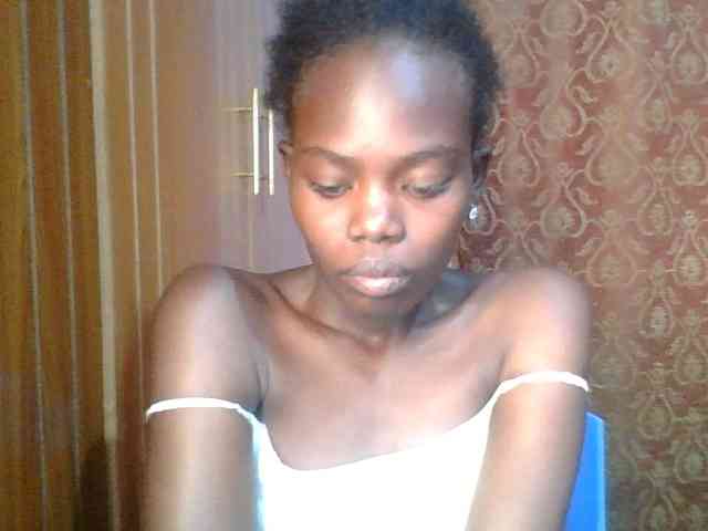 Sweet-petite Sweet-petite