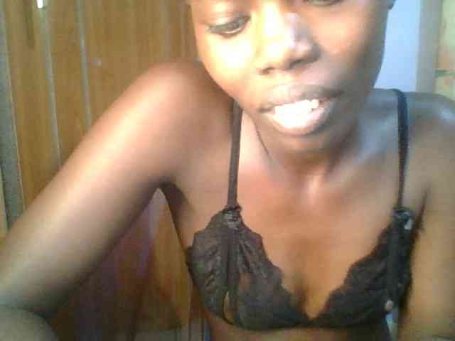 Sweet-petite Sweet-petite