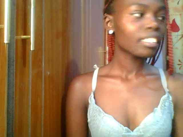 Sweet-petite Sweet-petite