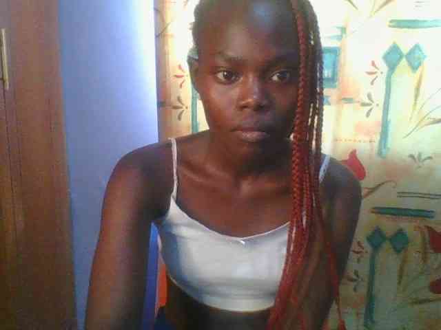 Sweet-petite Sweet-petite